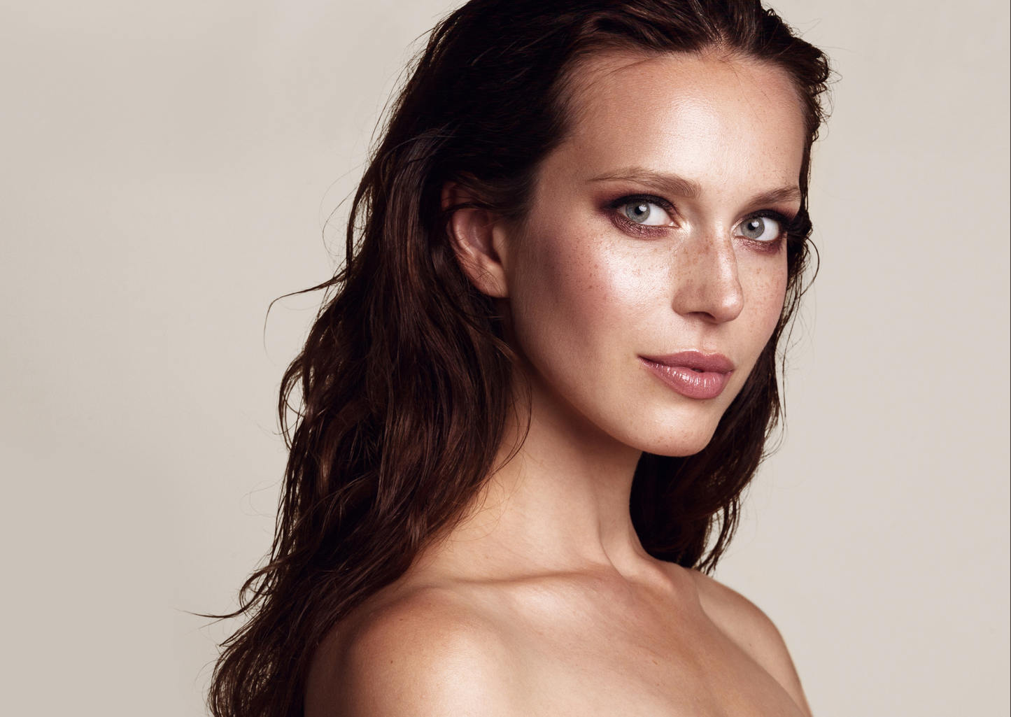 90s Supermodel Makeup Look